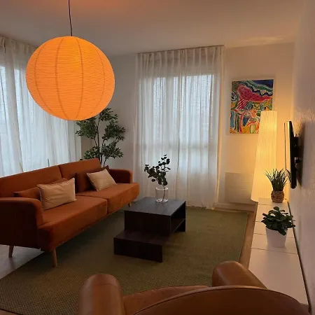 Grand T4 Lumineux Avec Balcon Traversant - 3 Chambres, Vue Degagee - Parking Privee - Metro 5 Min - Proche Centre Apartmán *