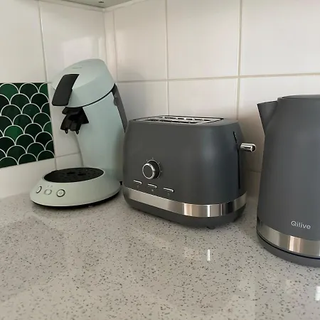 Grand Lumineux - 6 Pers, Wifi, Parking, Check-in Facile, Proche Commodites & Metro 5min * تولوز