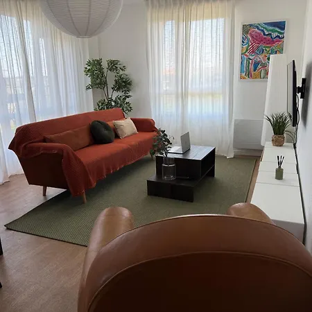 Grand Lumineux - 6 Pers, Wifi, Parking, Check-in Facile, Proche Commodites & Metro 5min شقة تولوز